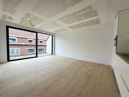 Nieuwbouwappartement (70m²) met 1 slaapkamer, staanplaats en kelderberging - Photo 2