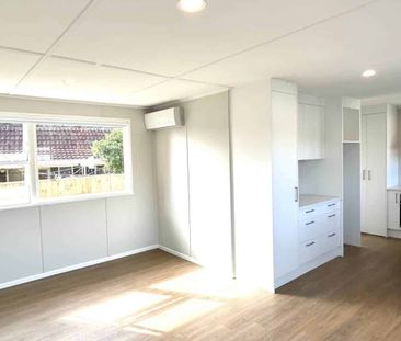 Newly Renovated Two Bedroom - Photo 3