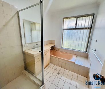 Room 2/1 Mackay Cres, Gosnells, WA 6110 - Photo 1