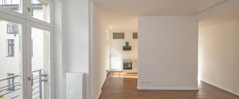 2-Zi-Whg mit Balkon EBK u. AUFZUG (green 44) - Foto 1