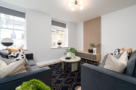 Park Street Room 2 - Photo 4