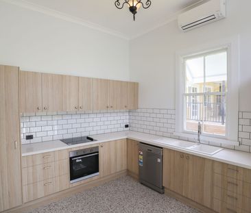 NEAT GIRARDS HILL CHARM - Photo 5