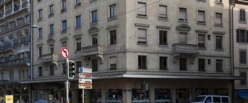 Spacieux appartement rénové de 3 pièces d'environ 73m2 au 4ème étage se composant comme suit : - Photo 1