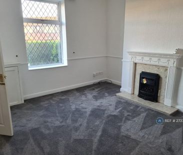 2 bedroom end of terrace house to rent - Photo 2