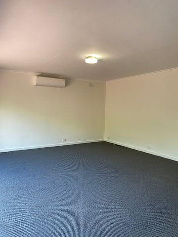 1/8 Mary Street, Kew VIC 3101 - House For Rent | Domain - Photo 3