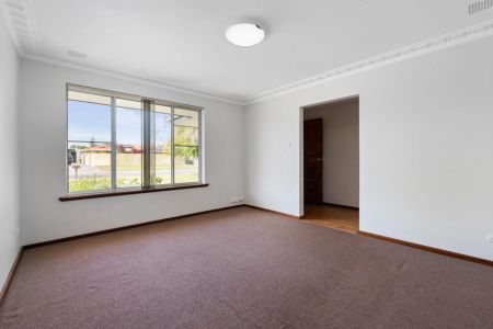 Coastal Lifestyle - Photo 2