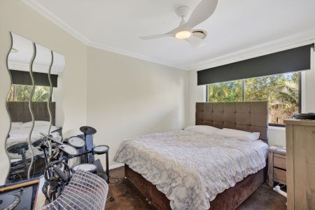 Spacious Family Living with Resort-Style Entertaining - Photo 5
