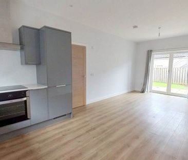 4 bedroom house to rent - Photo 2