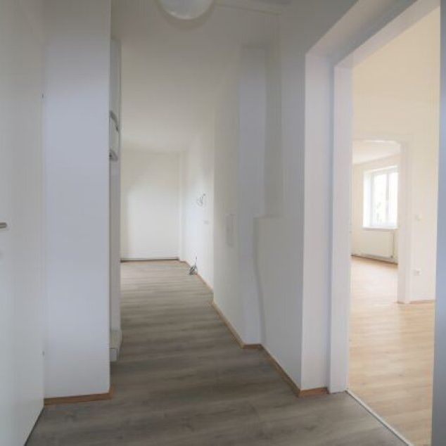 Helle 2-Zimmer-Wohnung im Zentrum - ruhige Innenhoflage! - Photo 1