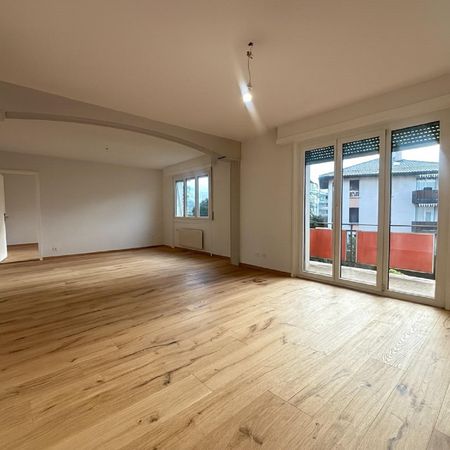 Bel appartement de 3.5 pièces à St-Sulpice entièrement rénové - Photo 2