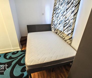 4 bedroom end of terrace house to rent - Photo 2