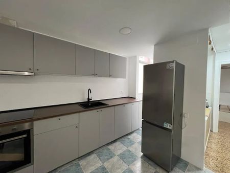 Carrer del Mestre Valls, Valencia, Valencian Community 46022 - Photo 5