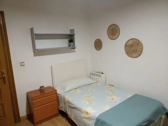 Calle Núñez de Balboa, Getafe, Community of Madrid 28902 - Photo 1