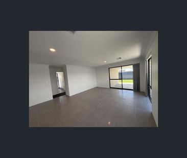35 Appaloosa Road, Baldivis, WA 6171 - Photo 2