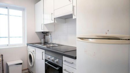 Piso de alquiler en N/a, Pinar del Rey - Photo 2