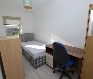 1 bedroom room to rent Lenz Close, Colchester, CO1 - Photo 4