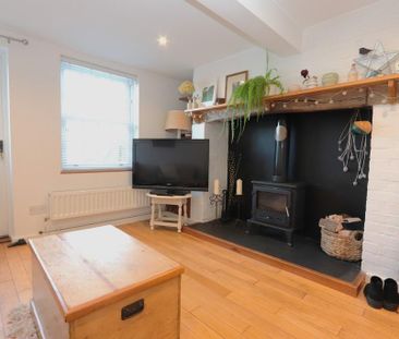 2 bedroom terraced house to rent - Photo 1