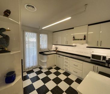 Luxury Detached House for rent in El Campello, Valencia - Photo 1