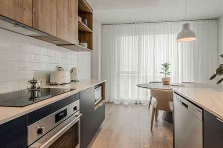 Condo for rent, Montréal (Saint-Laurent) - Photo 2