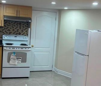 For Lease - 12 Haviland Circle, Brampton, Ontario - Photo 2