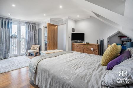 4 bedroom terraced house to rent - Photo 5