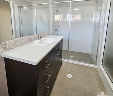 Apply Now!! FULLY AIR CONDITIONED!! - Photo 1