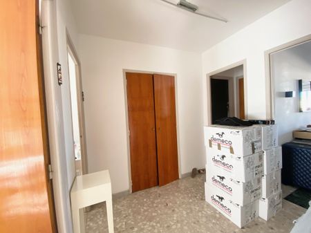 Appartement 3 pièces 106m2 MARSEILLE 8EME 1 620 euros - Photo 3