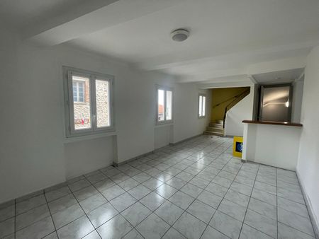 House - Photo 3