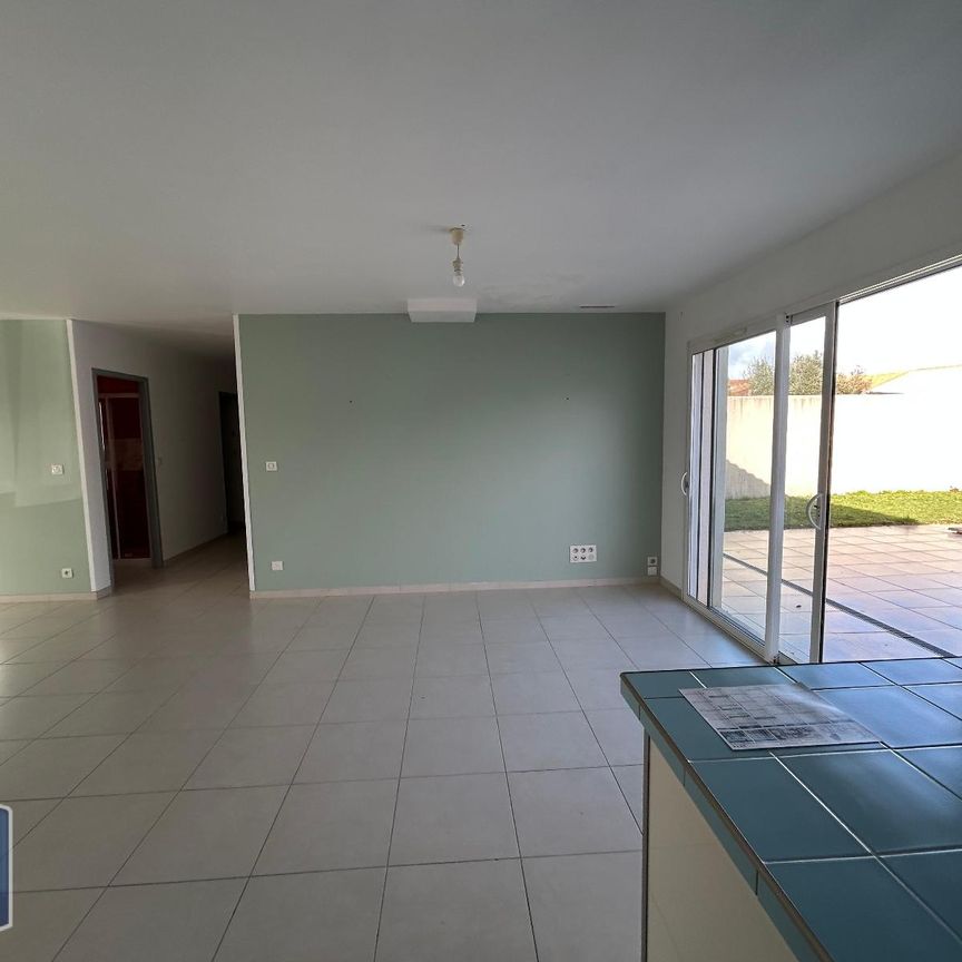 Location Maison 4 pièces 87m² PERIGNY 17180 - Photo 1