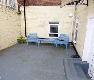 1 bed flat to rent in Lawe Road, South Shields, NE33 - Photo 6