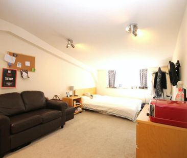 3 bedroom barn conversion to rent - Photo 2