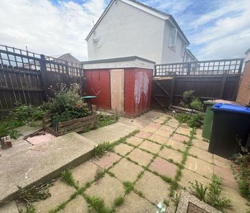 2 bedroom terraced house to rent - Photo 4