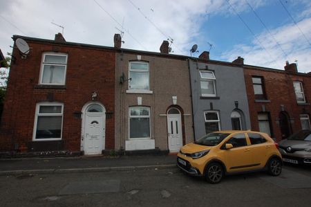 2 bedroom terraced house to rent - Photo 5