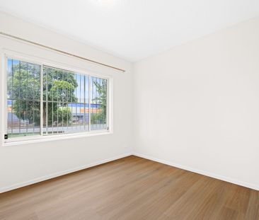 TWO BEDROOM UNIT IN A GREAT LOCATION! - Photo 5