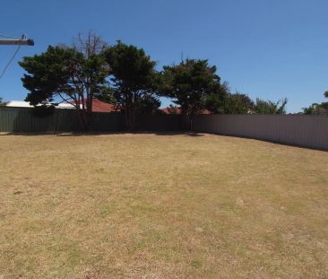 “Perfect family home” - Photo 1