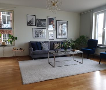 Mjölnarvägen, Nacka - Photo 1