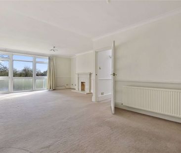 A well presented two bedroom two bathroom apartment positioned on t... - Photo 1