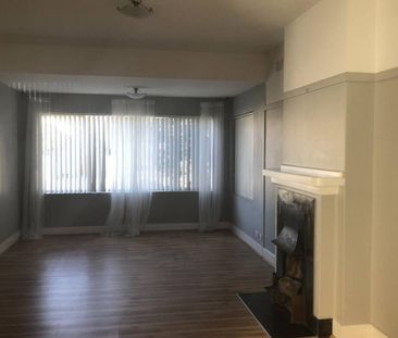 2 BEDROOM UNIT - WALK TO THE BEACH - Photo 3
