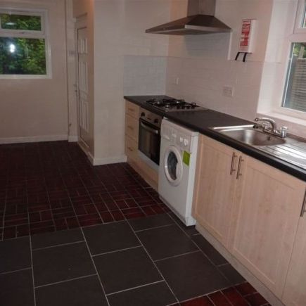 4 Bed - Langdale Avenue, Headingley, Ls6 - Photo 4