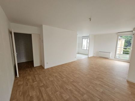 Location maison T5 104.03m² à Vitry-le-francois (51300) Loyer CC * : 676.41 € Réf : ER.22687 - Photo 2