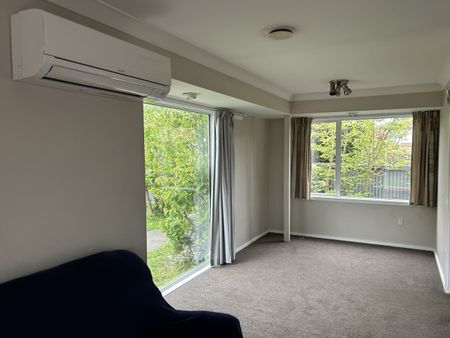 Three Bedroom Property - Photo 3