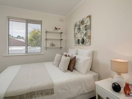 Beautifully maintained apartment - Photo 4