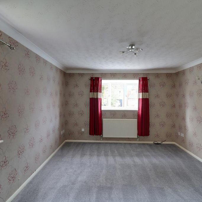 4 bedroom detached house to rent - Photo 1