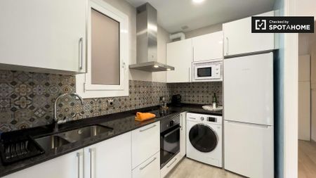 barcelona, Catalonia 08013 - Photo 2