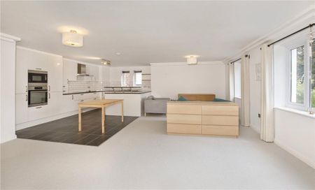 3 bedroom apartment to rent - Photo 3