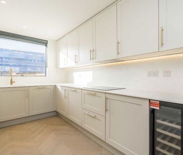 Bryanston Close, UB2, London - Photo 5