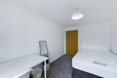 2 bedroom flat to rent - Photo 3