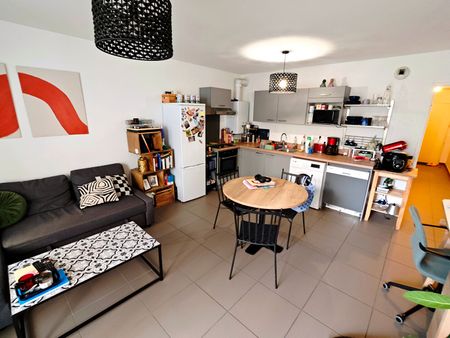 Location Appartement 2 pièces 49m² - Photo 3