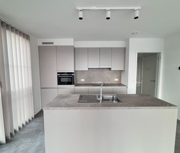 Prachtig appartement met ruim terras in Herk-de-Stad. - Photo 5