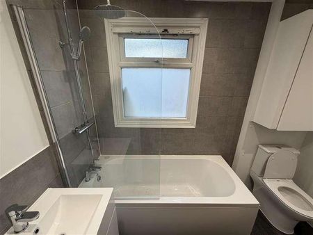 Gladstone Place, Brighton, East Sussex, BN2 - Photo 4